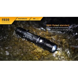 Lanterna Fenix FD30 de 900 lumens Lanterna Fenix FD30 de 900 lumens